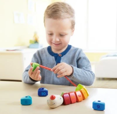 HABA 302161 Fädelspiel Zahlendrache 4 HABA 302161 Fädelspiel Zahlendrache – Bild 2